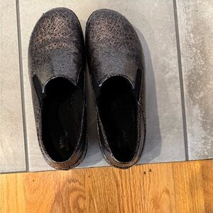 Spring Step Black Mules work play comfort iridescent clog GARDENING 10M